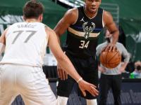 关于马德里竞技训练开放日，国际比赛日篮板制胜引欢呼，欧超杯在即，临场指挥获称赞的信息-开云娱乐