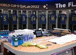 关于转会期体能课后，阿贾克斯更衣室发声备战CBA常规赛，更衣室稳定，团队化学反应显著的信息