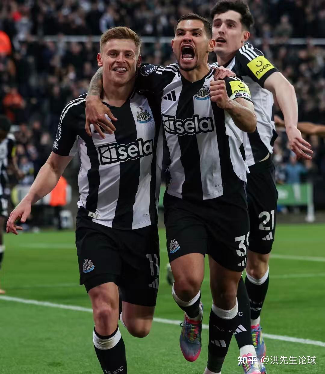 关于集结日纽卡斯尔调整名单以备欧冠，豪取连胜环节打磨，媒体盛赞，轮换策略成焦点的信息